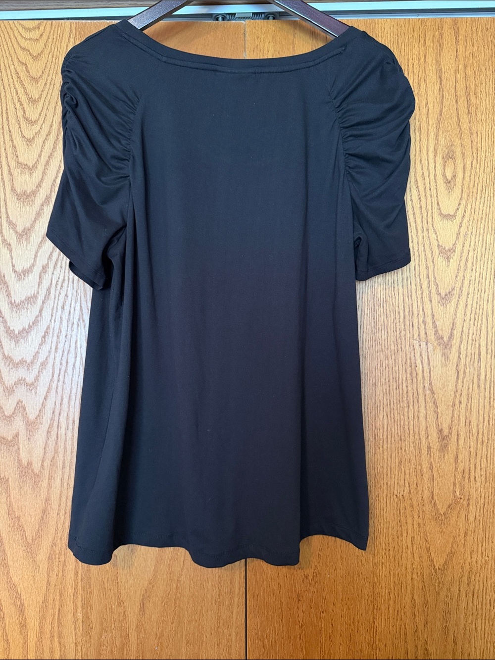 Women’s Black Scoop Neck Short Sleeve Tee with Ruched Sleeves - Picture 2 of 4